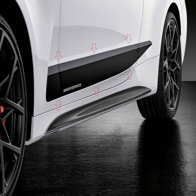 aktsentnyie-polosyi-m-performance-dlya-bmw-g22-4-seriya-bmw-51145a11fa3